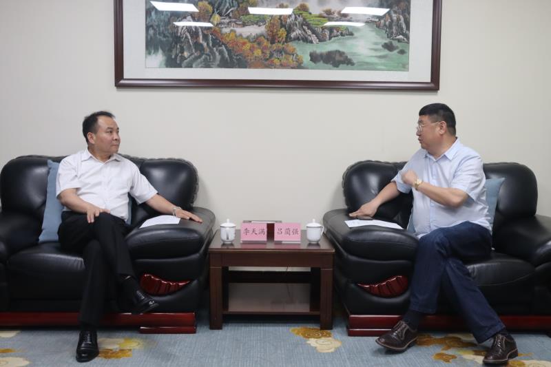 李天滿會見四川大學(xué)全球創(chuàng)聯(lián)常務(wù)副會長、四川會長呂藺強一行